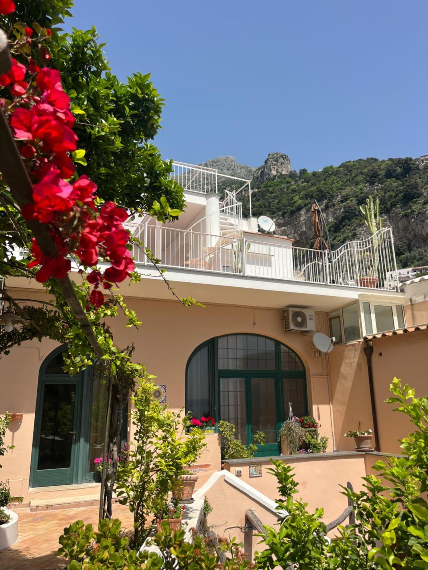 Casa Positano Apartment ภายนอก รูปภาพ